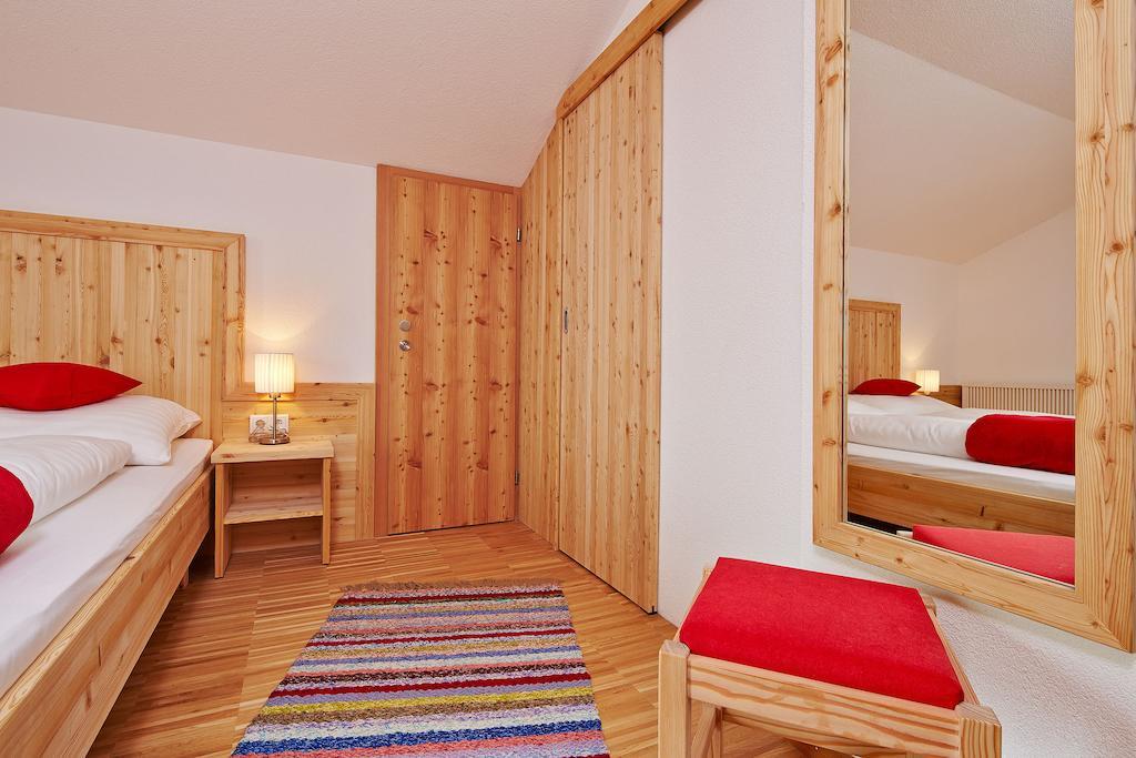 Ferienwohnung am Sonnhof Längenfeld Zimmer foto