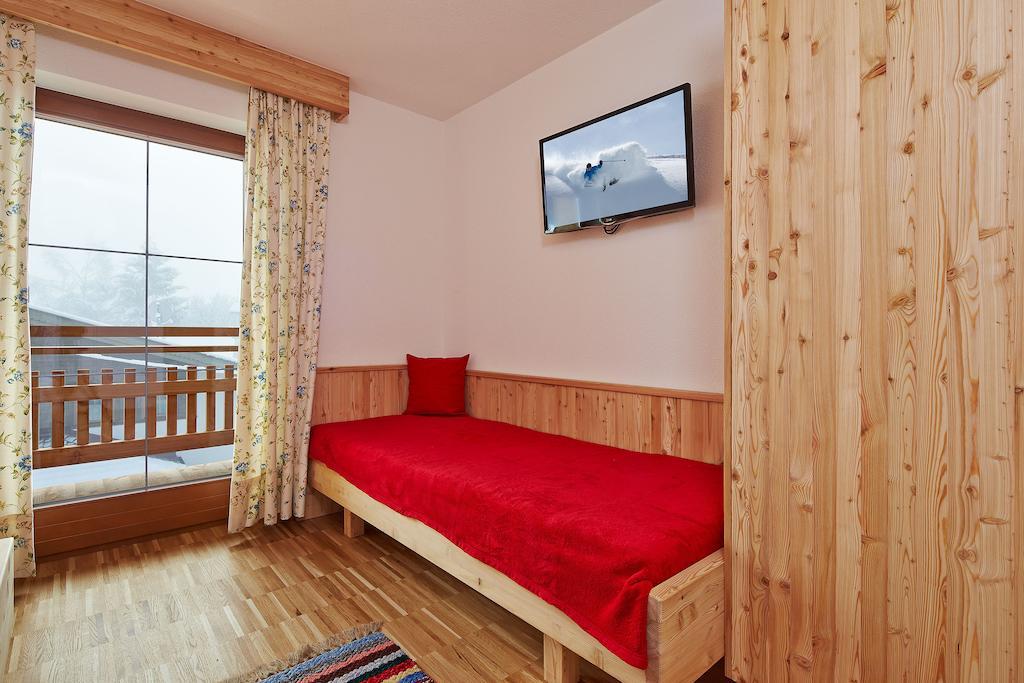 Ferienwohnung am Sonnhof Längenfeld Zimmer foto